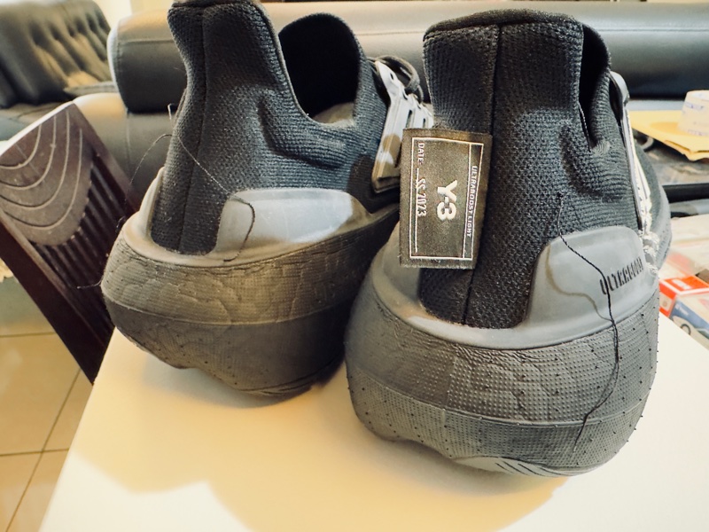 Y-3 ULTRABOOST LIGHT-4