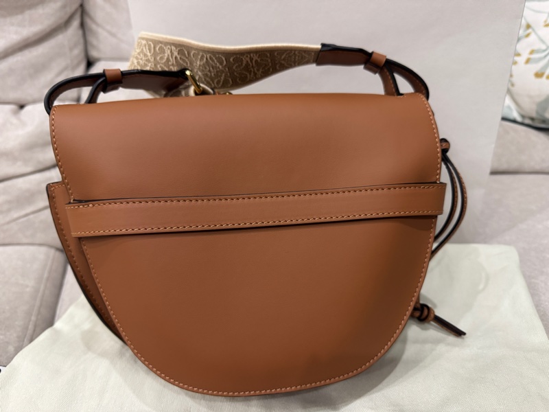 LOEWE 焦糖色 small gate-4