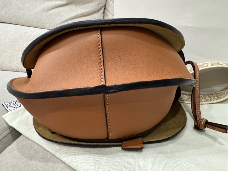 LOEWE 焦糖色 small gate-7