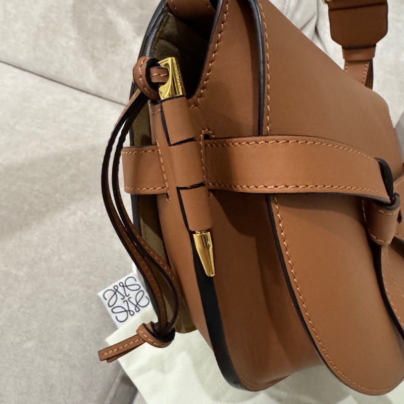 LOEWE 焦糖色 small gate-13