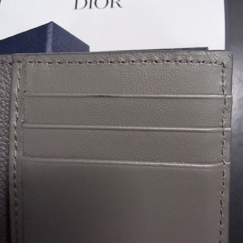 Dior 直式對折卡夾-12