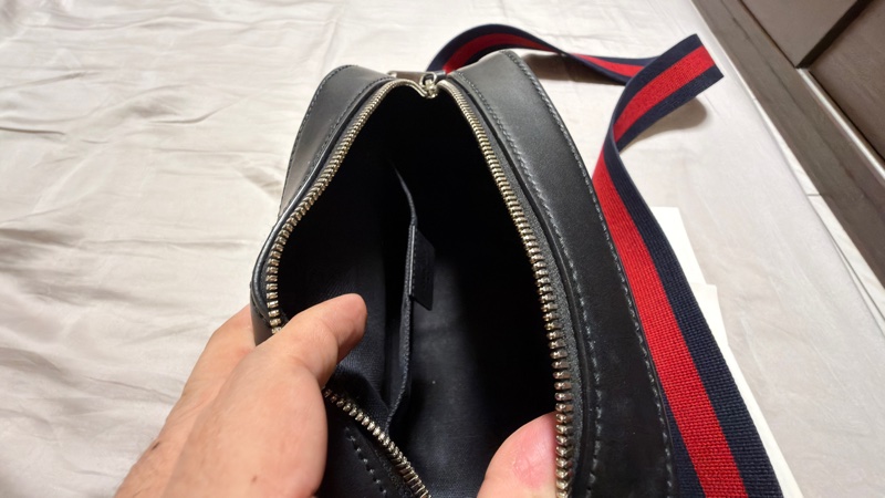 少用閒置品_大全配_台灣購證_Gucci_經典黑老花相機包_5748865RLN-14