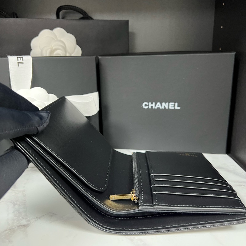 CHANEL Coco Crush 護照錢包（全新 全配）-6