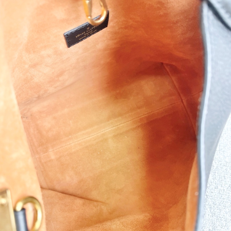 LV Low Key Hobo小號黑色全皮手袋水桶肩背包24×26×14 98新配件塵袋盒子-2