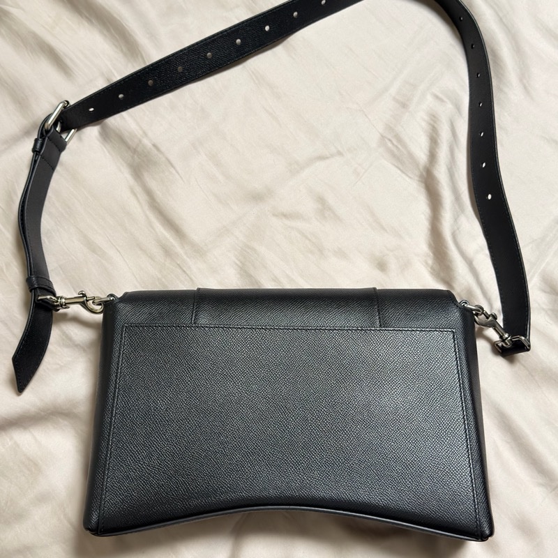 二手閒置品_台灣購證_Balenciaga_巴黎世家_男版沙漏包_24SS_Downtown 單肩包_ 7364732AABJ-12