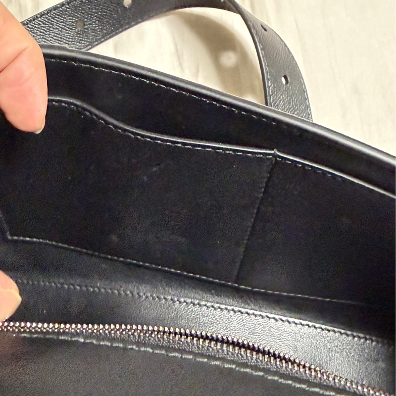 二手閒置品_台灣購證_Balenciaga_巴黎世家_男版沙漏包_24SS_Downtown 單肩包_ 7364732AABJ-14