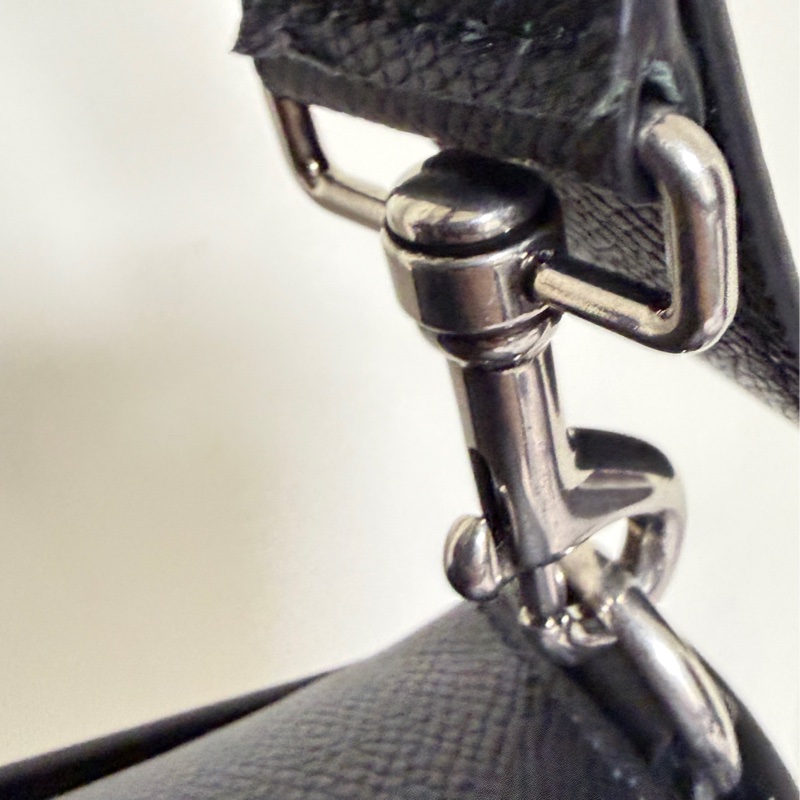 二手閒置品_台灣購證_Balenciaga_巴黎世家_男版沙漏包_24SS_Downtown 單肩包_ 7364732AABJ-21