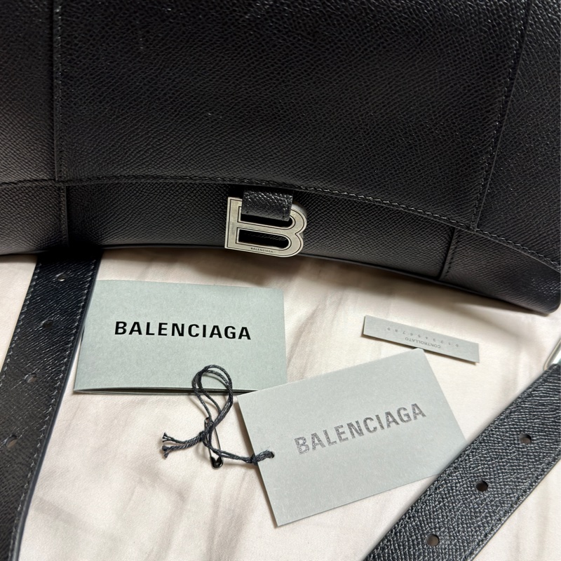 二手閒置品_台灣購證_Balenciaga_巴黎世家_男版沙漏包_24SS_Downtown 單肩包_ 7364732AABJ-24