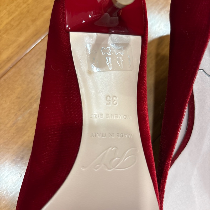 Roger Vivier紅絲絨低跟鞋(全新)-11