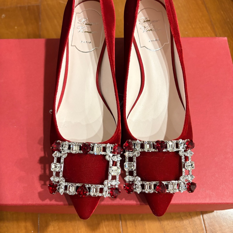 Roger Vivier紅絲絨低跟鞋(全新)-3