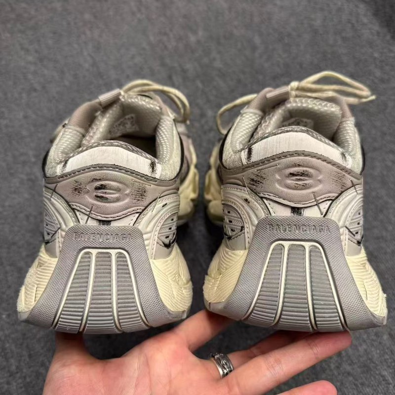 巴黎世家 Stapler 釘書機 低筒復古老爹鞋 米色 39 號-9