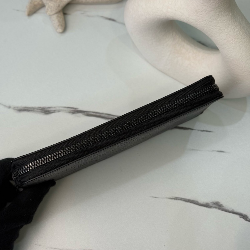 LV黑壓紋直式拉鍊長夾M62902 ✨最新晶片款-3