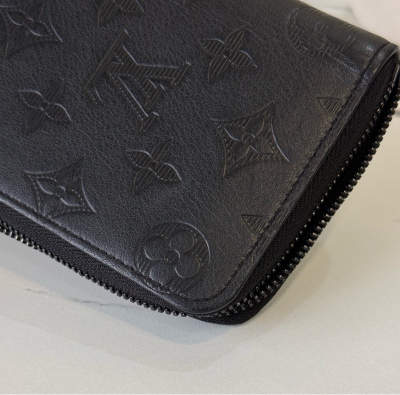 LV黑壓紋直式拉鍊長夾M62902 ✨最新晶片款-5