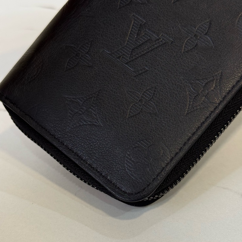 LV黑壓紋直式拉鍊長夾M62902 ✨最新晶片款-6