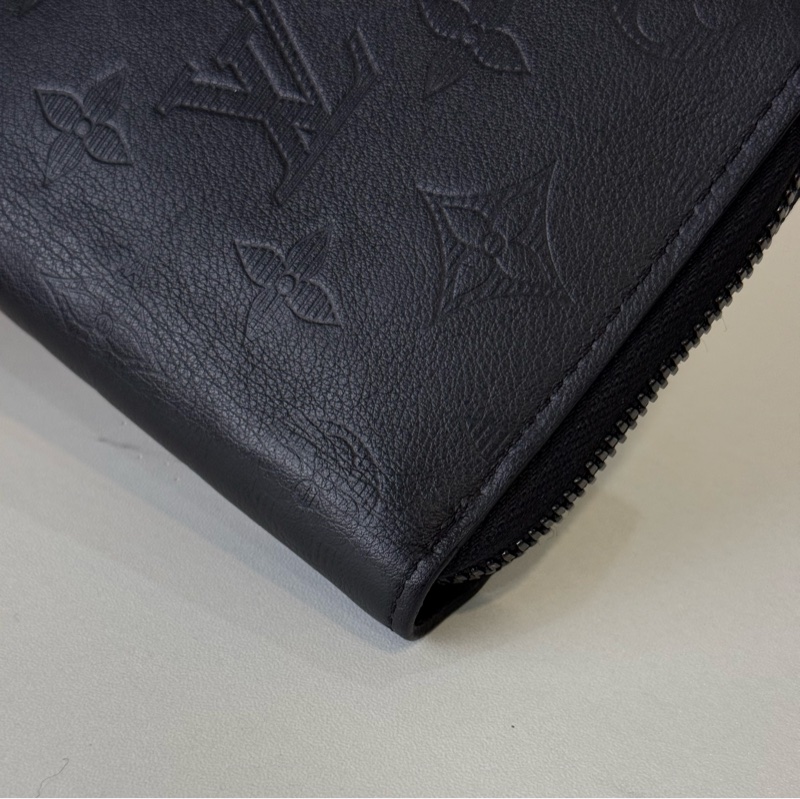LV黑壓紋直式拉鍊長夾M62902 ✨最新晶片款-7