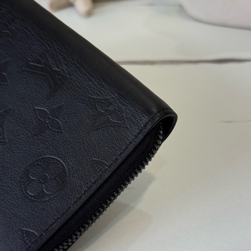 LV黑壓紋直式拉鍊長夾M62902 ✨最新晶片款-8
