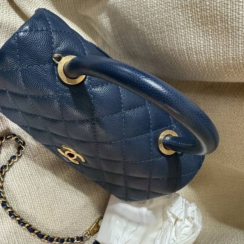 小巴黎二手名牌真品Chanel coco handle 午夜藍金釦-11