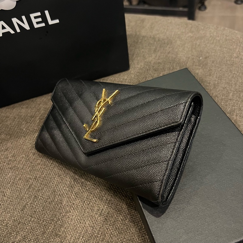 📢二手 Saint Laurent YSL黑金魚子醬掀蓋式信封長夾 正品-5