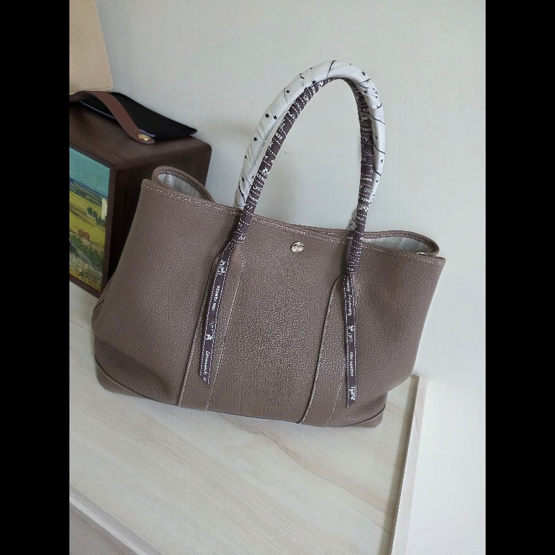 近新閒置花園包Garden Party 36 大象灰金剛色-7