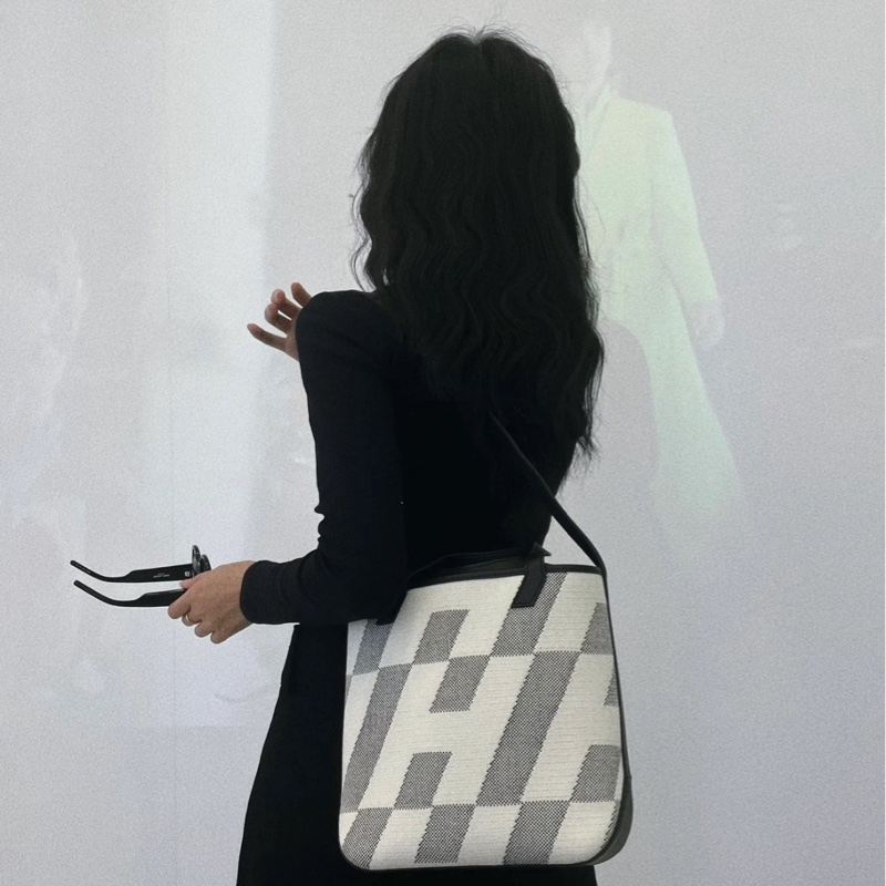 ✨Hermes 閒置新未使用 全套有購證 Cabas H En Biais 27 小號-3