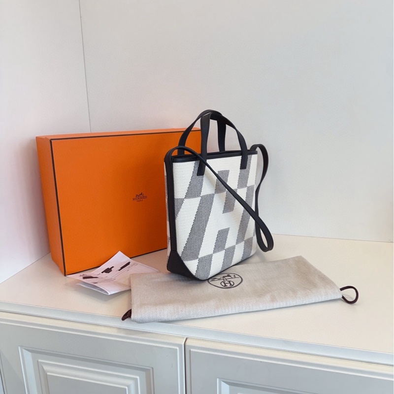✨Hermes 閒置新未使用 全套有購證 Cabas H En Biais 27 小號-5