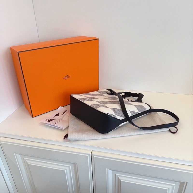 ✨Hermes 閒置新未使用 全套有購證 Cabas H En Biais 27 小號-8