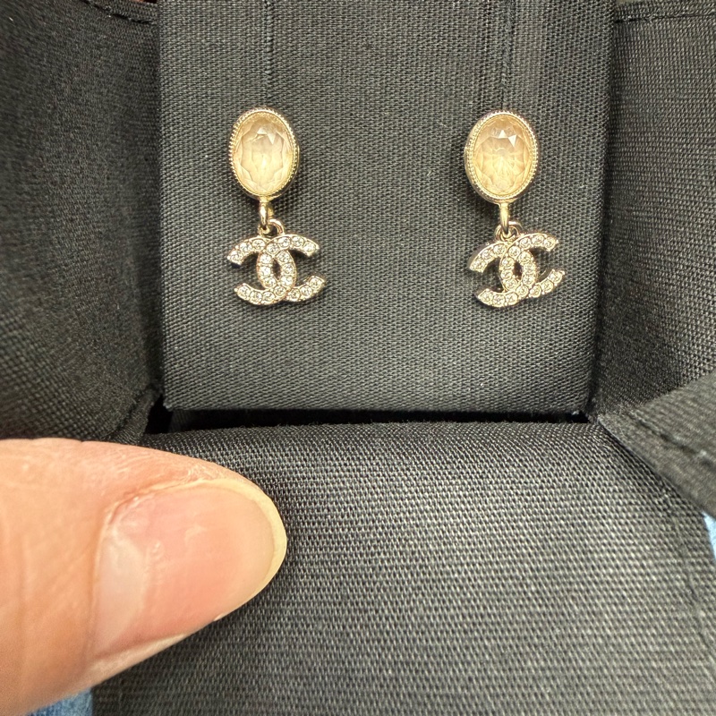 Chanel全新雙C logo 耳環-4