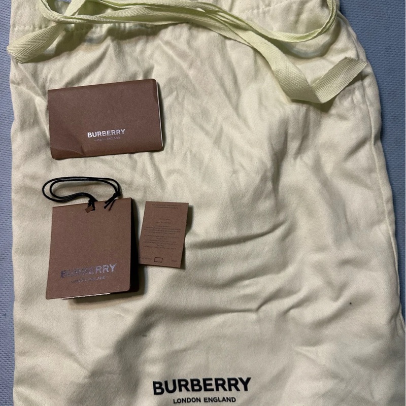 Burberry 迷你菜籃子 即新-3