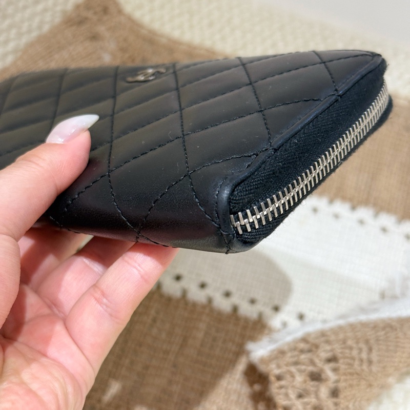【近新閒置品】Chanel香奈兒 黑銀羊皮長錢包15開長夾財布證件票卡包-2