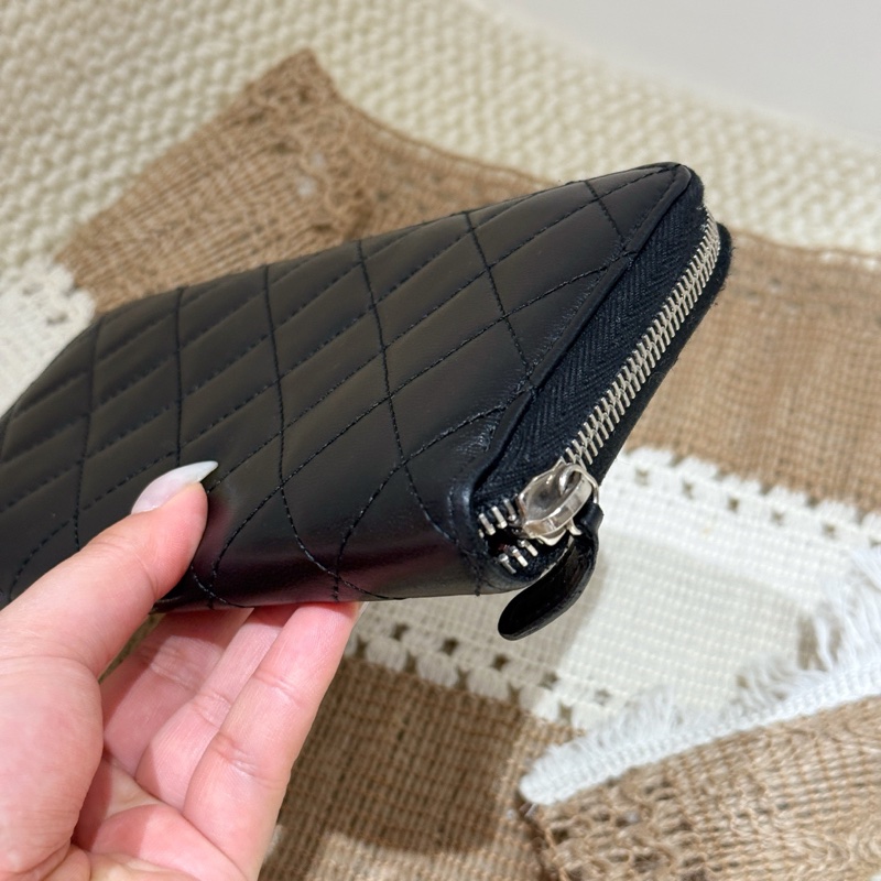 【近新閒置品】Chanel香奈兒 黑銀羊皮長錢包15開長夾財布證件票卡包-4