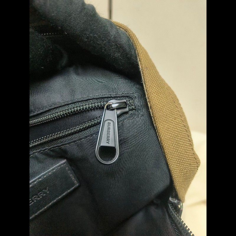 ㊣✨ Burberry✨博柏利 褐綠色 印字 布面 直立 胸前包 胸包 斜跨包 單車包/二手精品/保證正品🌳二手樹屋🌳-32
