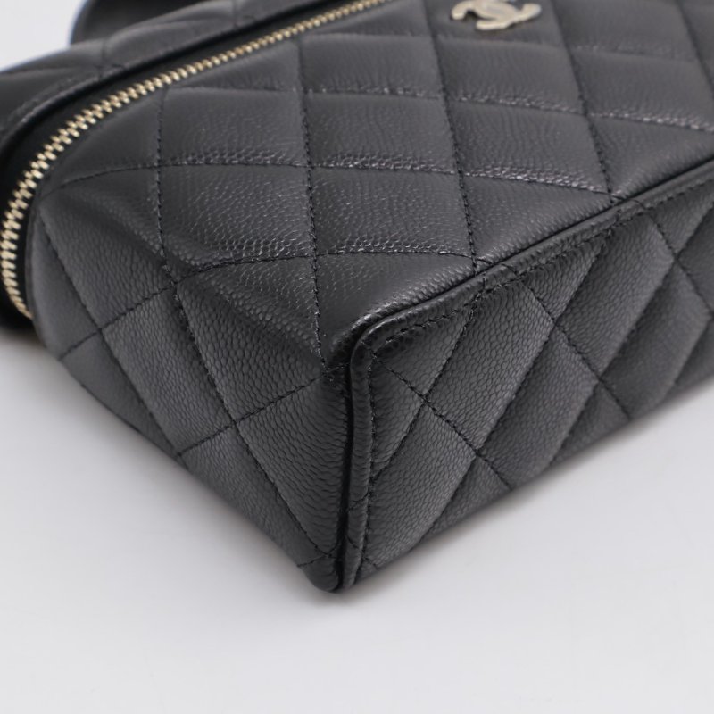 CHANEL LP粒面牛皮手提飯盒包 - 黑金-4