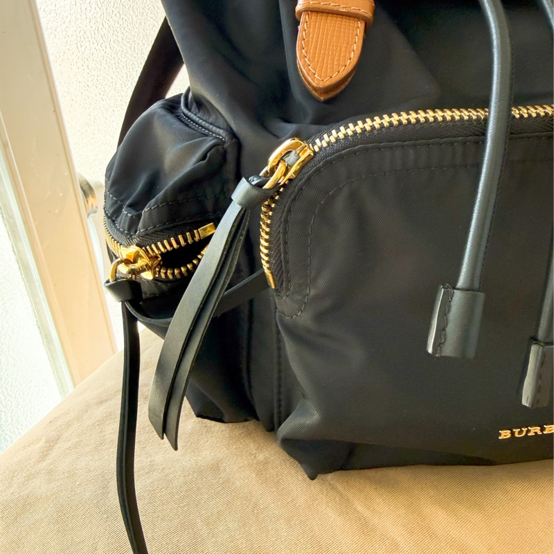 二手BURBERRY黑色金鏈尼龍中款雙肩包後背包Rucksack-2