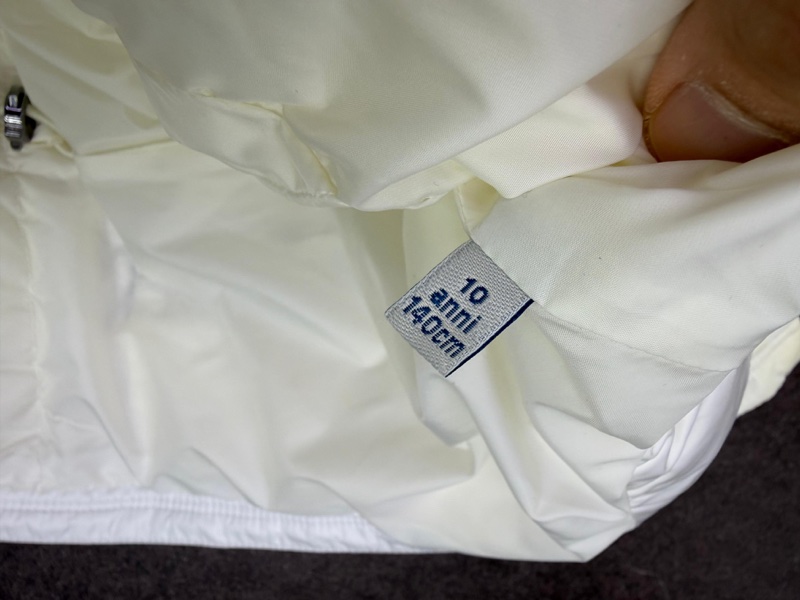 Moncler 女裝羽絨-9