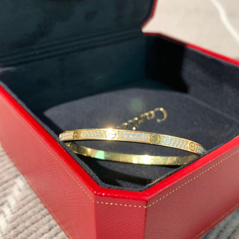 Cartier卡地亞Love系列黃金窄版滿鑽手鐲,2023年8月購入-4