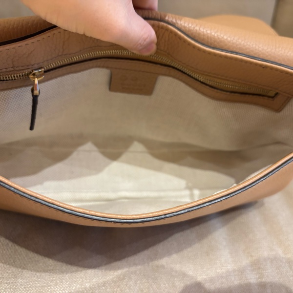 GUCCI SOHO 裸粉色牛皮磁扣 斜背包/肩背包/手拿包-9