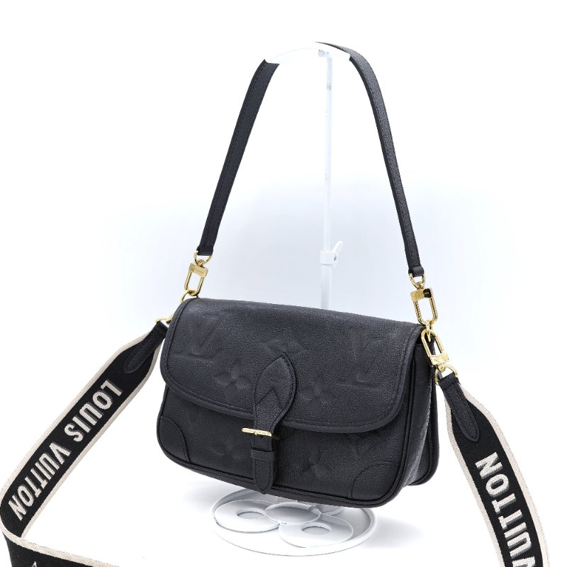Louis Vuitton 路易威登 Diane Monogram Empreinte黑色壓紋 寶藍色內裡 牛皮 可拆式緹花肩背帶 肩背包 斜背包-1