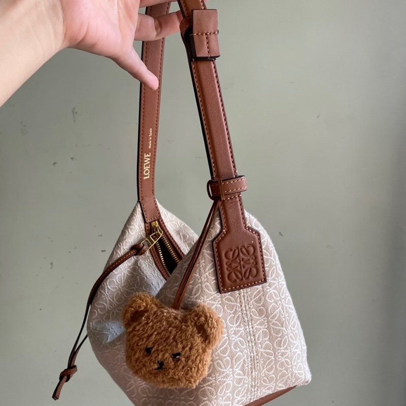 Loewe cubi二手小號經典棕色-1