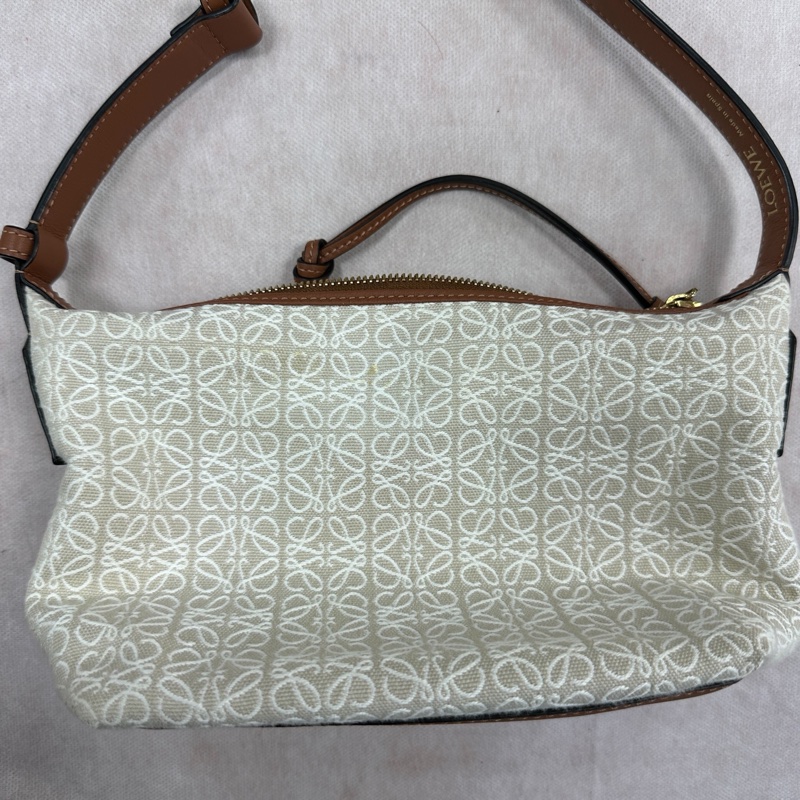 Loewe cubi二手小號經典棕色-17