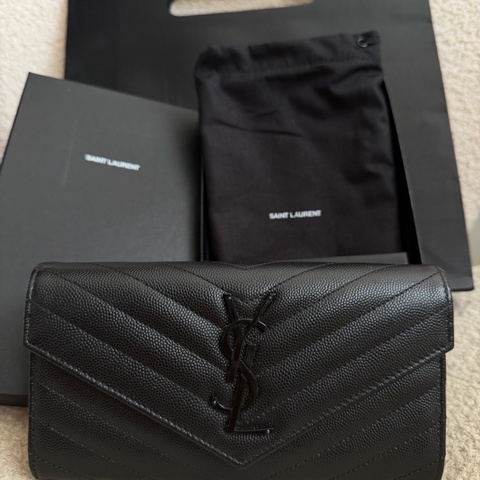 YSL 魚子醬長夾