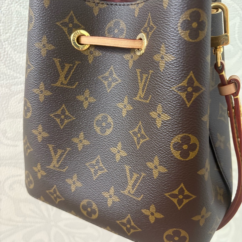 LOUIS VUITTON Néonoé BB 束口水桶包-3