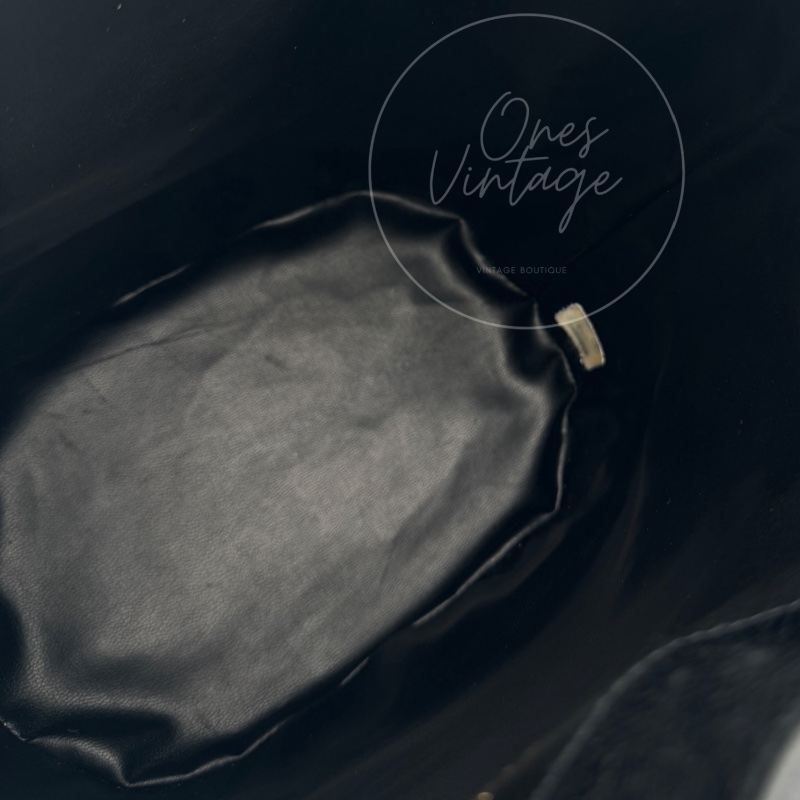 [Pre-owned] Chanel Vintage CC Mark Black Caviar Drawstring Bucket Bag-9