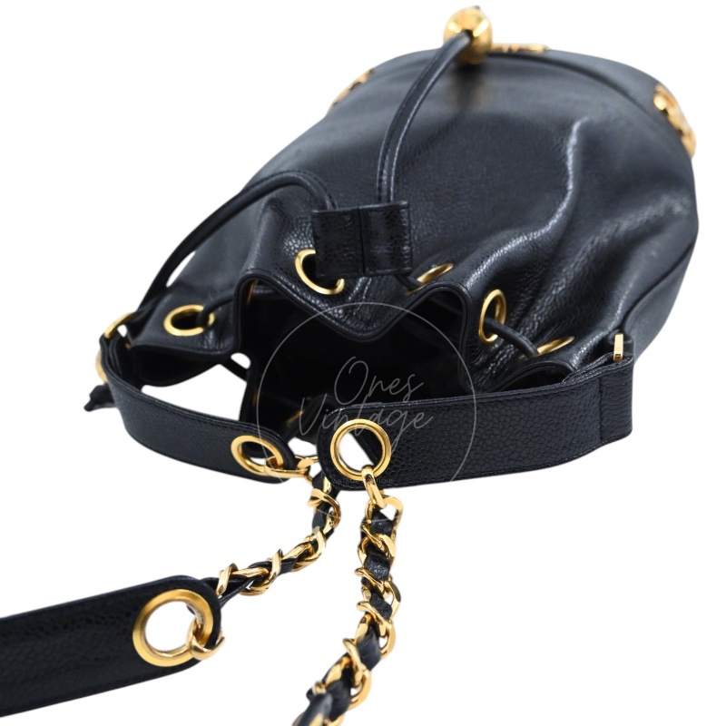 [Pre-owned] Chanel Vintage CC Mark Black Caviar Drawstring Bucket Bag-12