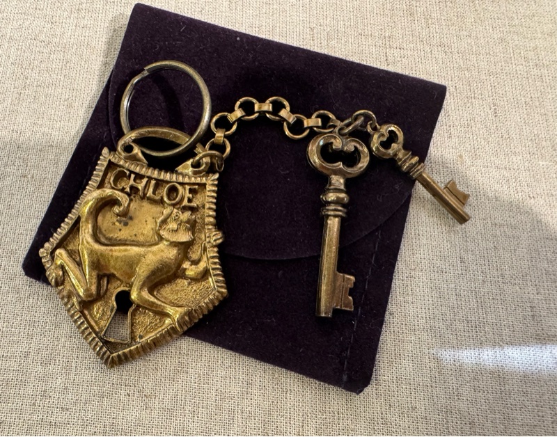 絕版收藏 法國時尚正品Vintage老件CHLOE 銅金屬鑰匙圈-9