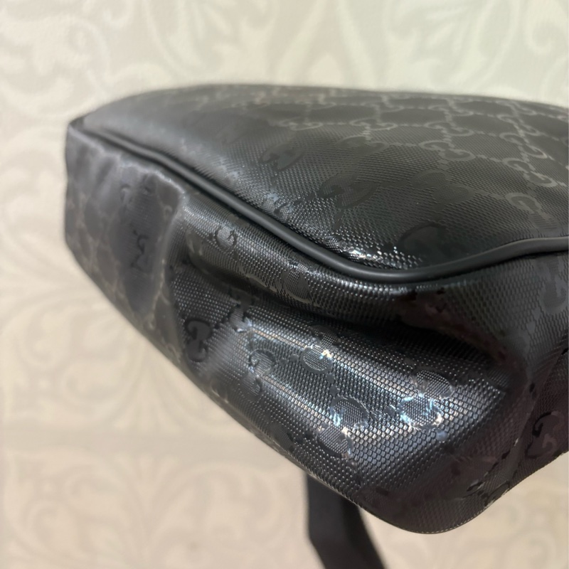 Gucci 黑色防水防刮記者包-2