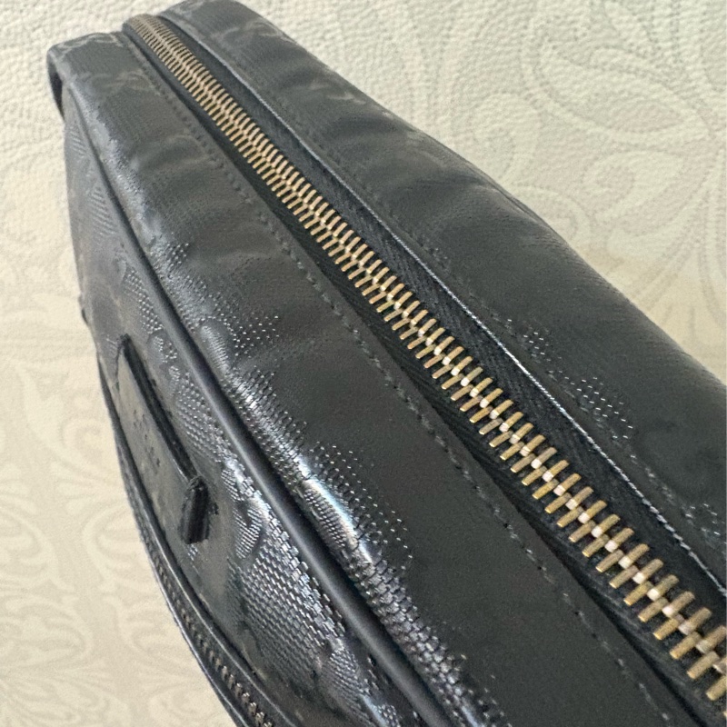 Gucci 黑色防水防刮記者包-5