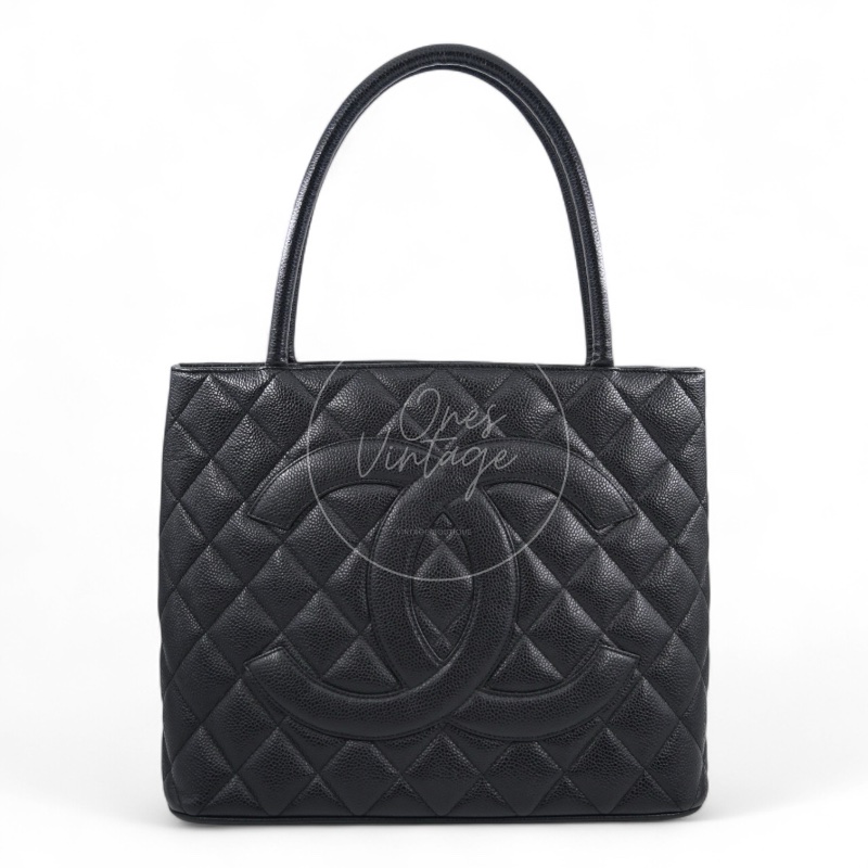 [Pre-owned] Chanel Black Caviar Vintage Medallion Tote Bag-0