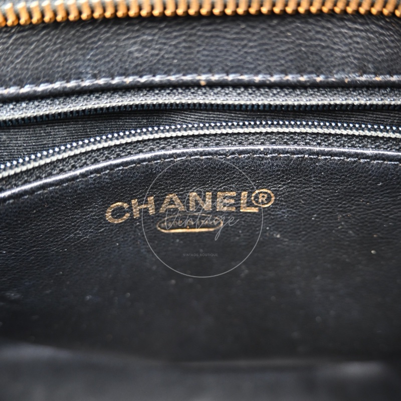 [Pre-owned] Chanel Black Caviar Vintage Medallion Tote Bag-20