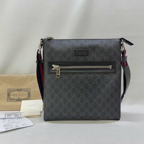 GUCCI GG Supreme黑花帆布郵差包