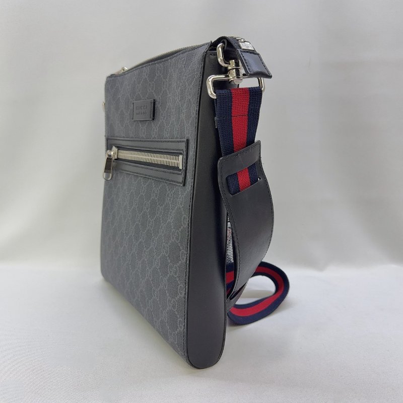 GUCCI GG Supreme黑花帆布郵差包-2